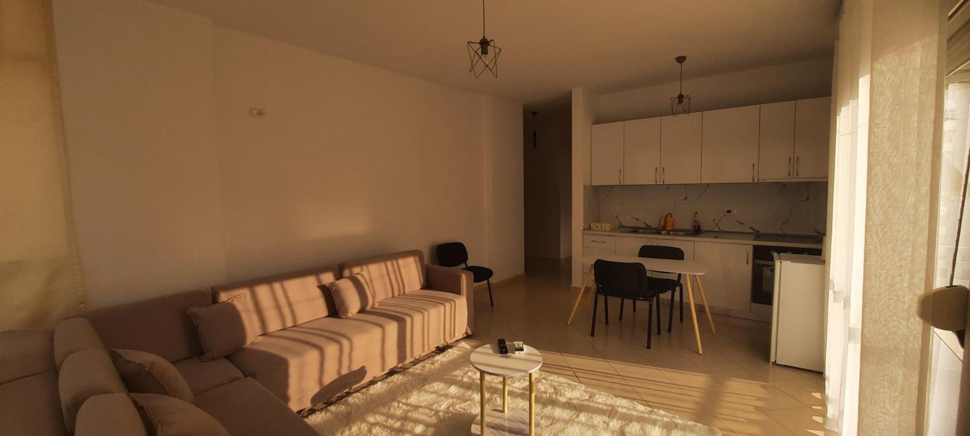 Appartement C'e Casa Near The Sea, Netflix, Parking, Balcony, Fast Wi-fi Vlorë