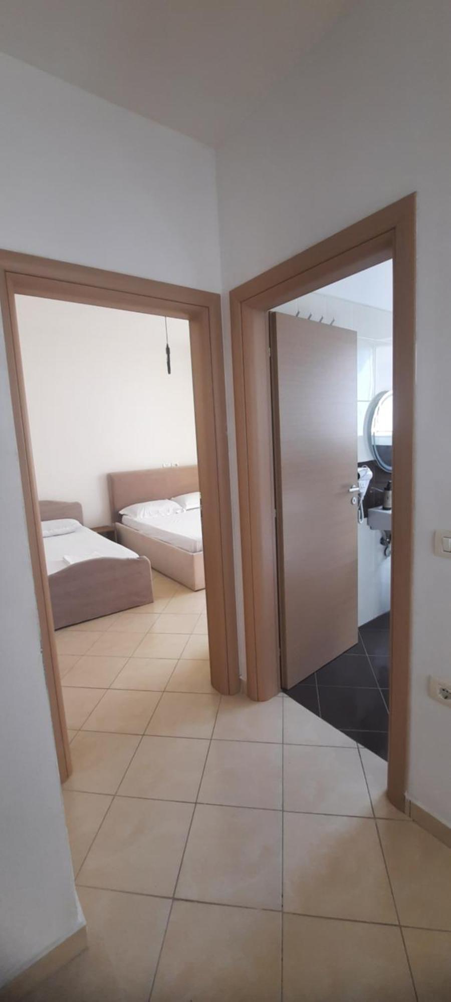 C'e Casa Near The Sea, Netflix, Parking, Balcony, Fast Wi-fi * Vlorë